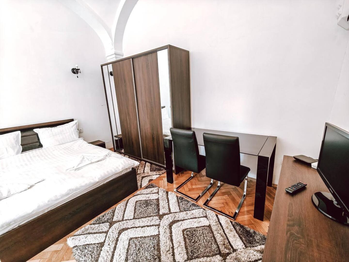 Berindei Studio - City Center - Private Parking Cluj-Napoca Exterior foto
